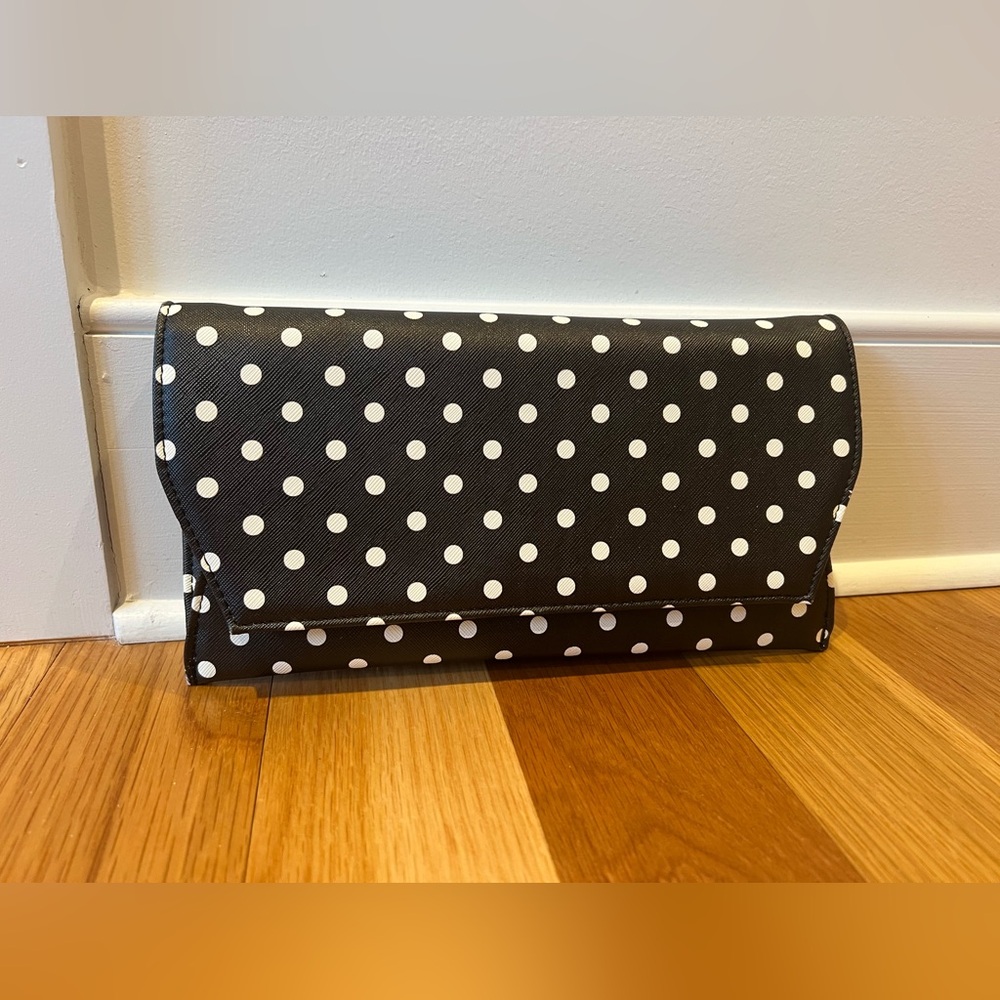 Talbots black and white leather purse
